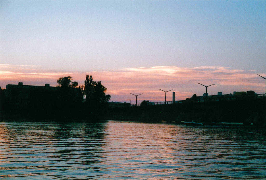 rf09_b05_web