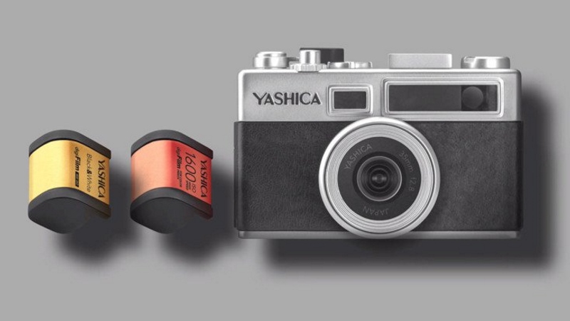 Yashica Y35 Gehäuse und zwei Filme